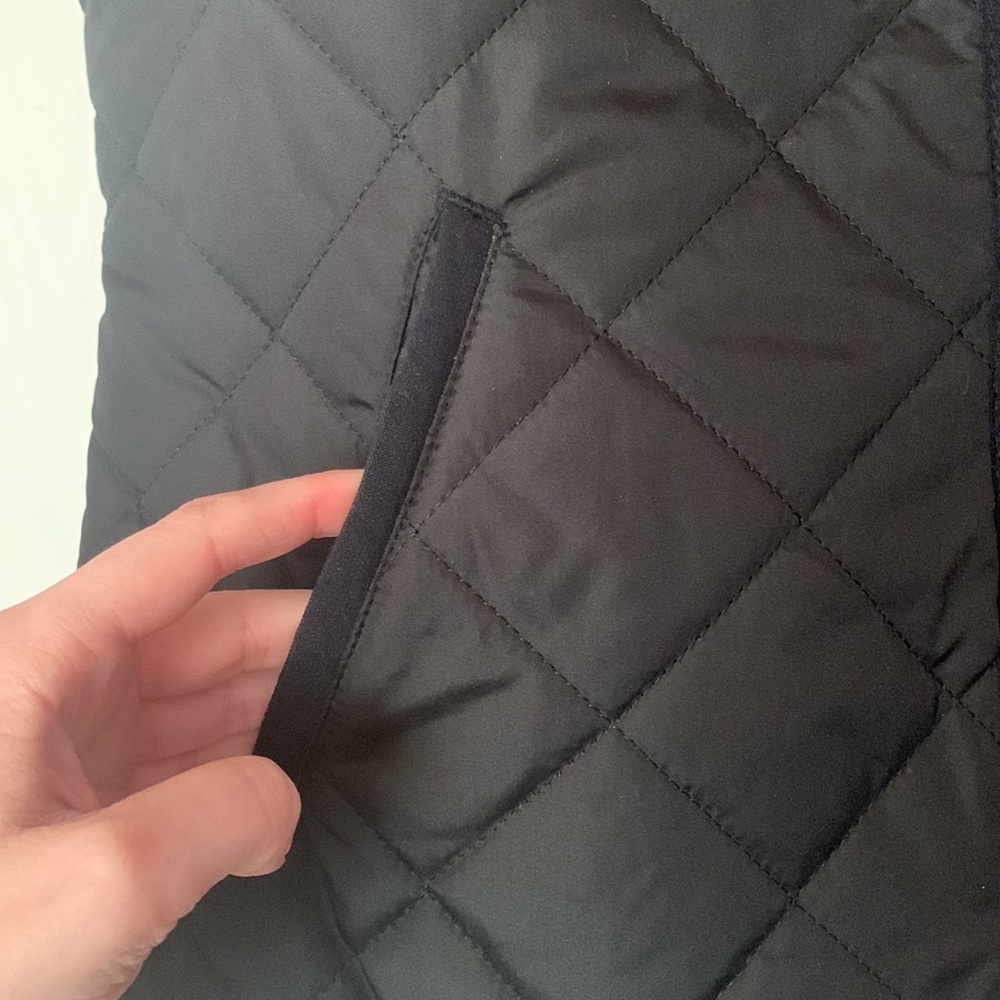 Vest - Picture 2 of 6